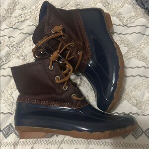 New Sperry Brown Leather and Navy Duck Boots